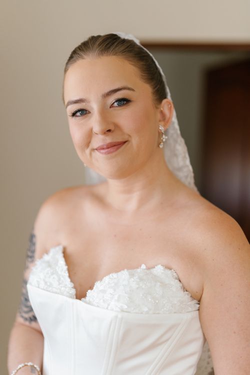 Elegant wedding makeup on a bride in a wedding portrait.